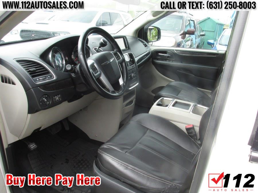 2013 Chrysler Town & Country Touri