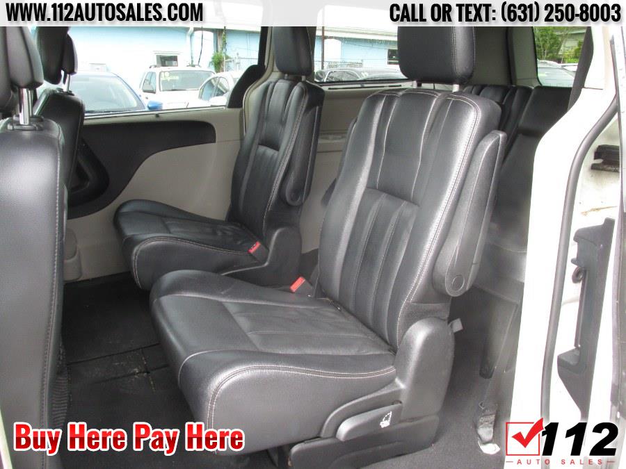 2013 Chrysler Town & Country Touri