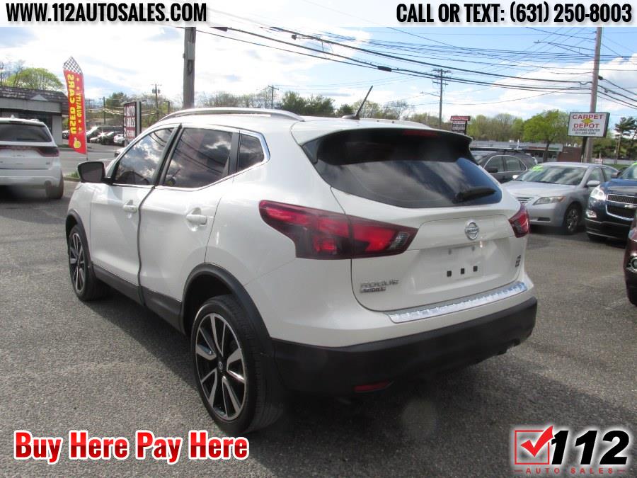 2018 Nissan Rogue Sport S; Sl