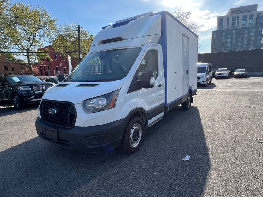 View vehicle photo 3