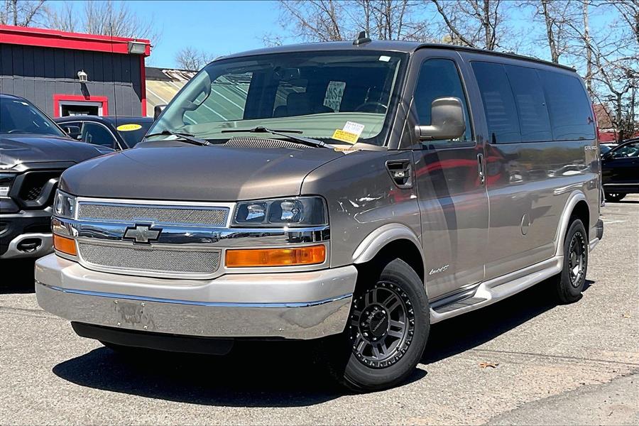 View vehicle photo 2