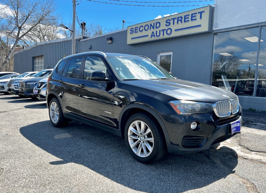 View vehicle photo 3