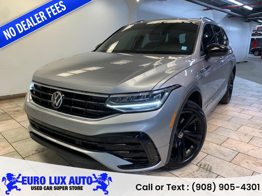 2023 Volkswagen Tiguan 2.0T SE R-Line Black 4Motion's photo