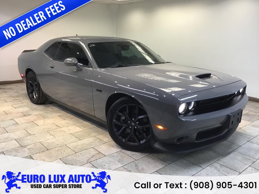 2023 Dodge Challenger R/T's photo
