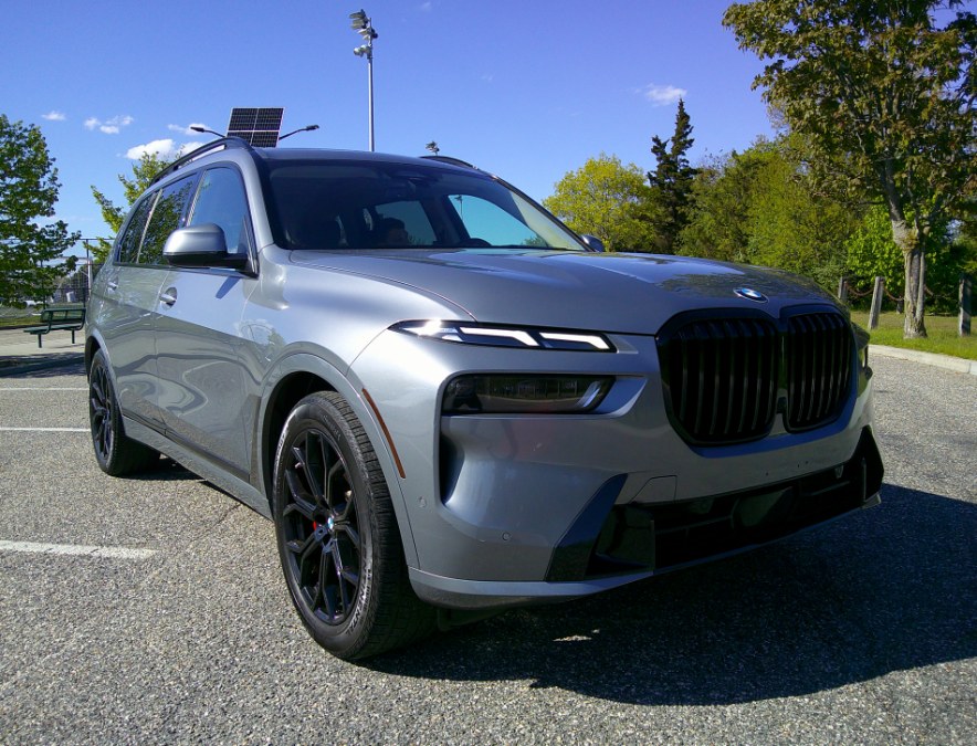 View vehicle photo 3