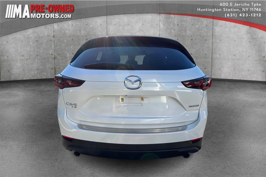 View vehicle photo 5
