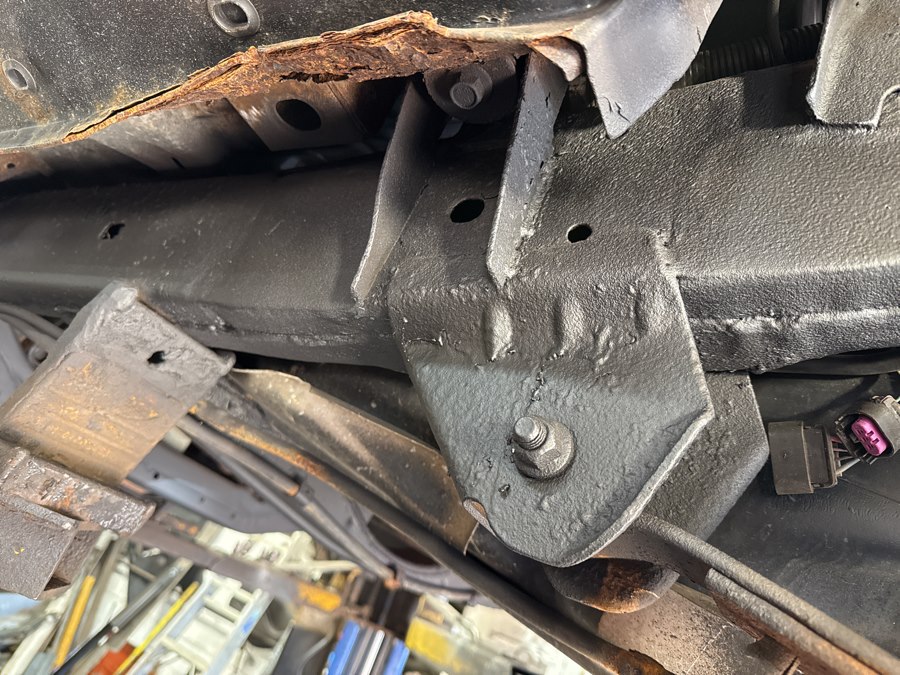 View vehicle photo 2