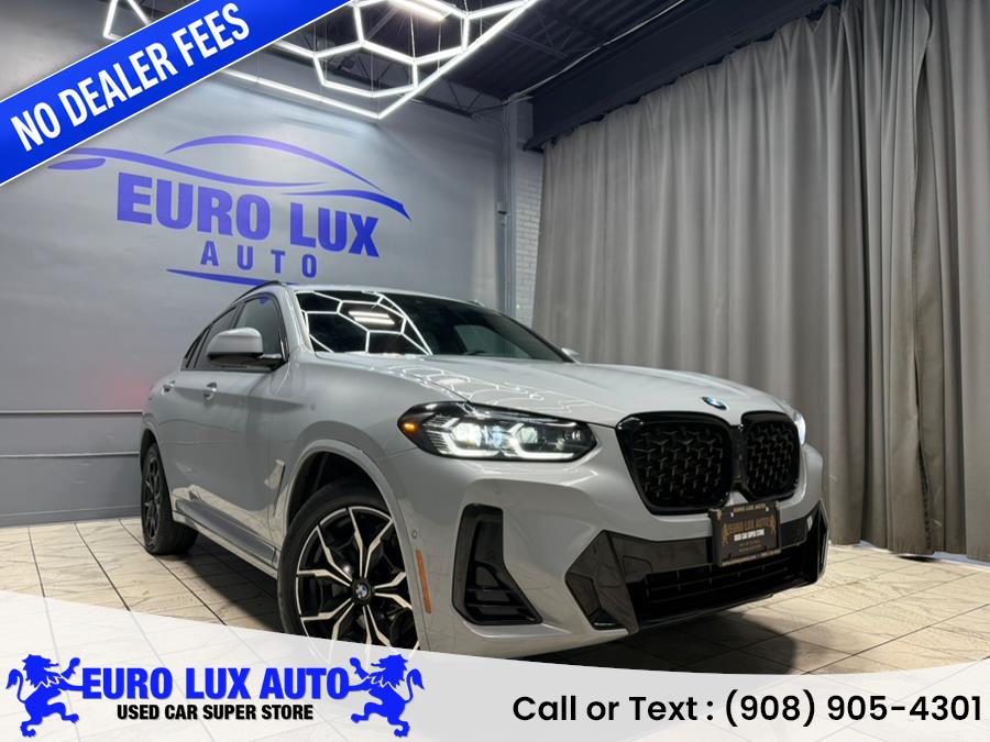 2023 BMW X4 xDrive30i's photo