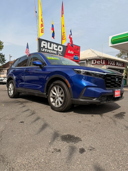 View vehicle photo 2