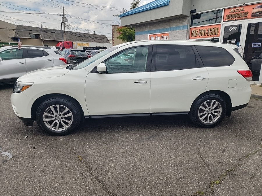 View vehicle photo 2