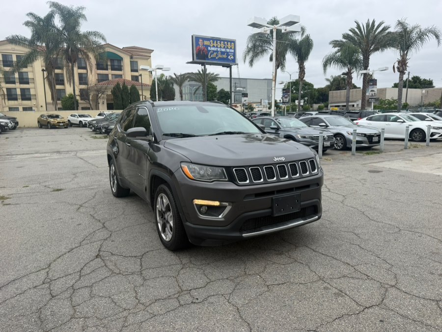 Gray 2020 Jeep Compass Limited FWD SUV / Crossover Front-Wheel Drive Automatic