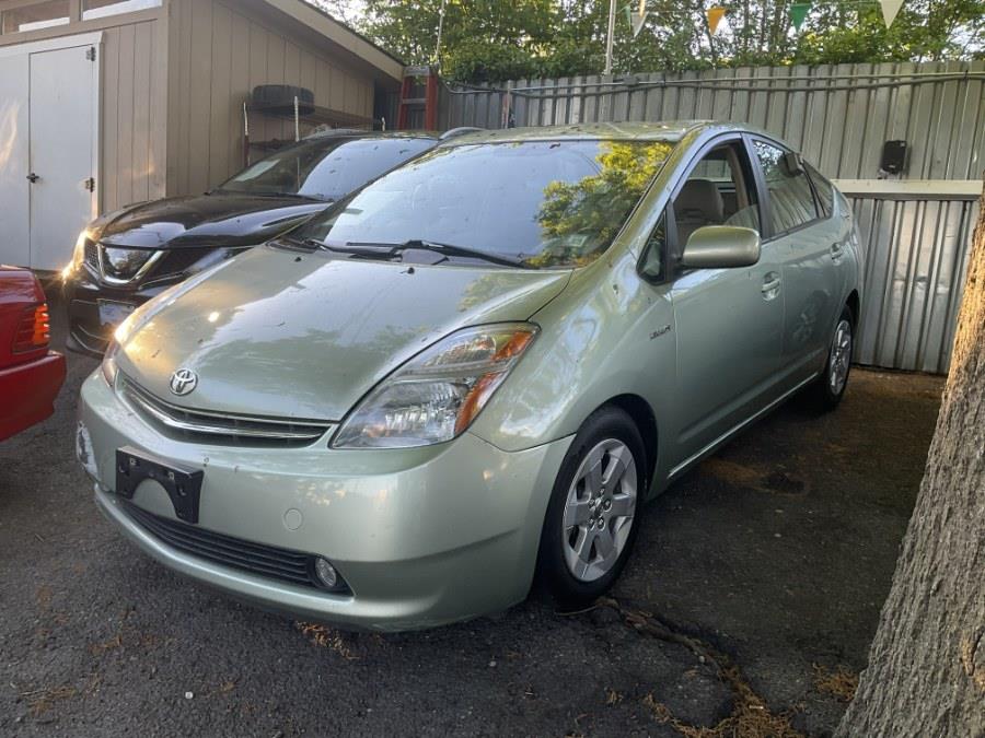 2009 Toyota Prius Hybrid Touring's photo