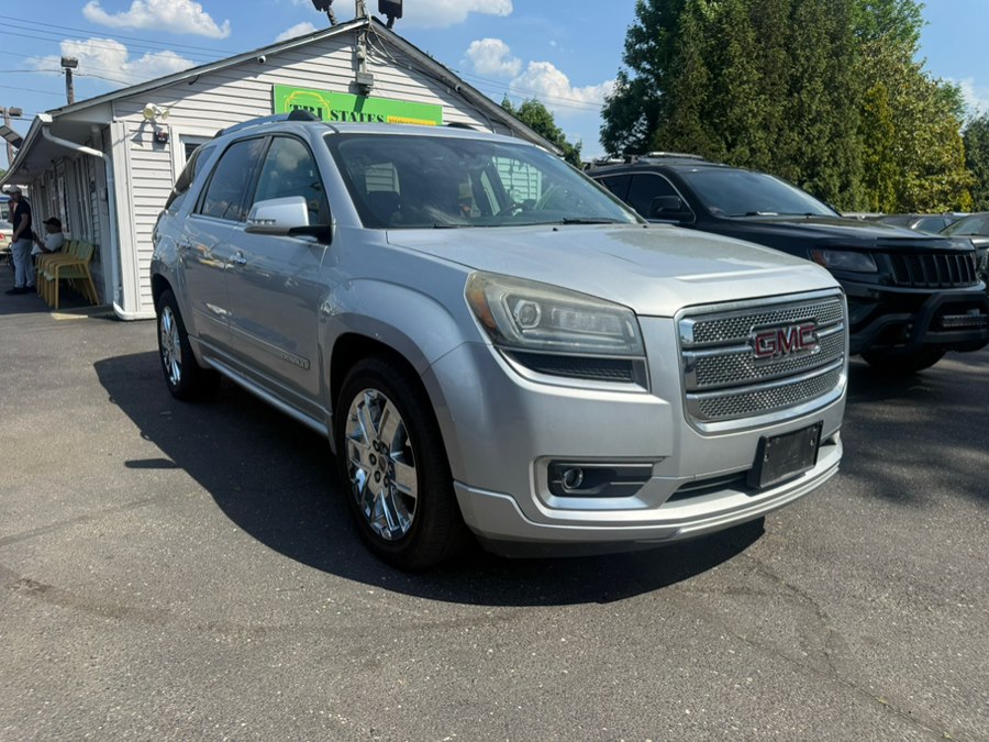 View vehicle photo 2