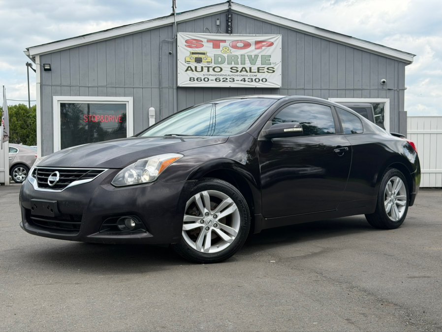Black 2010 Nissan Altima Coupe 2.5 S Coupe Front-Wheel Drive Automatic
