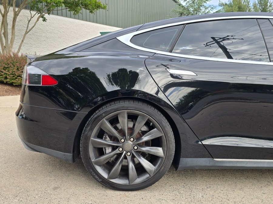 2013 Tesla Model S 4dr Sdn Performance - 11